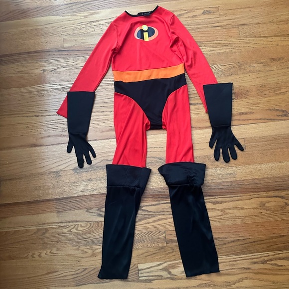 Disney’s The Incredible’s Violet costume - Picture 1 of 9